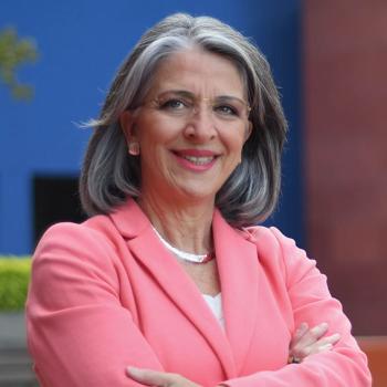 Dra. María Fonseca Paredes